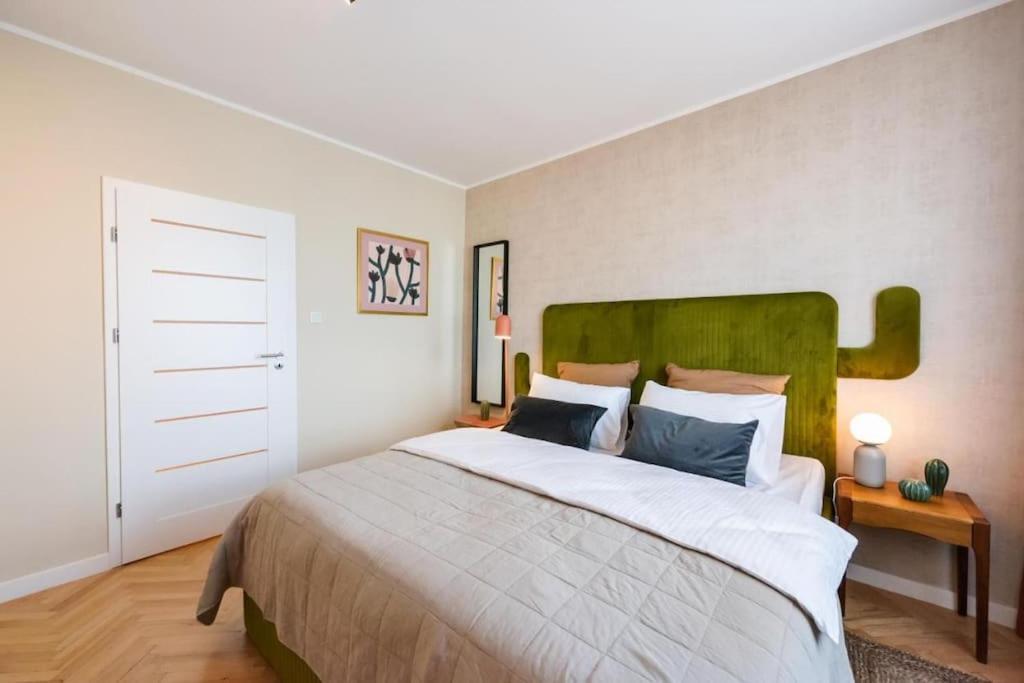 Eclectic City Apartment Near Old Town Warsaw Exterior photo