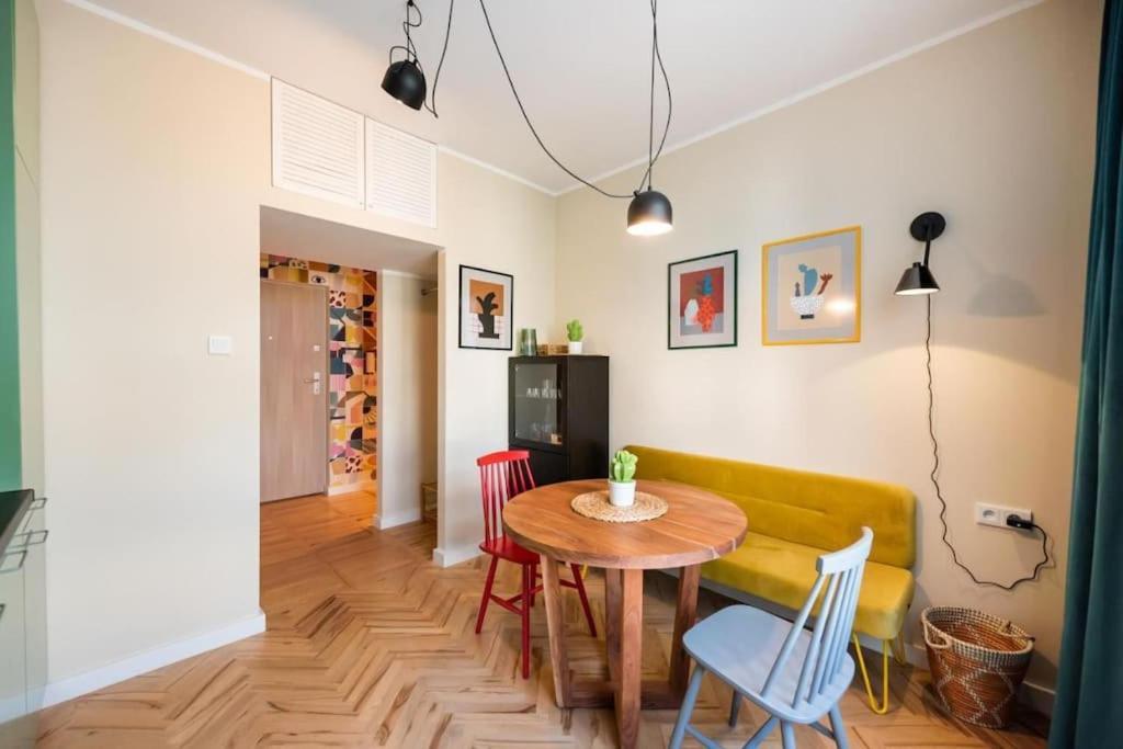 Eclectic City Apartment Near Old Town Warsaw Exterior photo