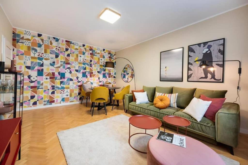 Eclectic City Apartment Near Old Town Warsaw Exterior photo